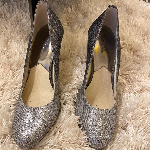 Michael Kors Ombré Glitter Heels - Picture 3 of 4